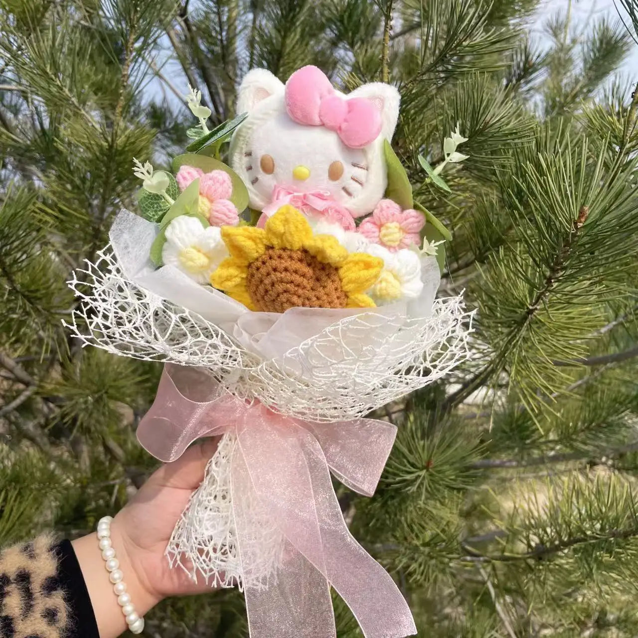 Hello Kitty Single Plush Bouquet
